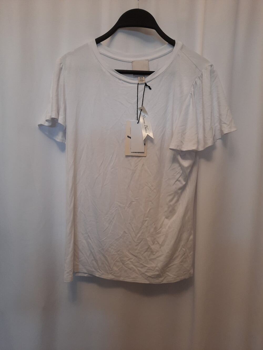 Industry Med whtie top nwt fluffy sleeve msrp $58